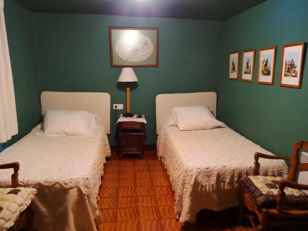 Hostal Casa Laplaza Hotel ซาน ฮวน เด แปลน ห้อง รูปภาพ
